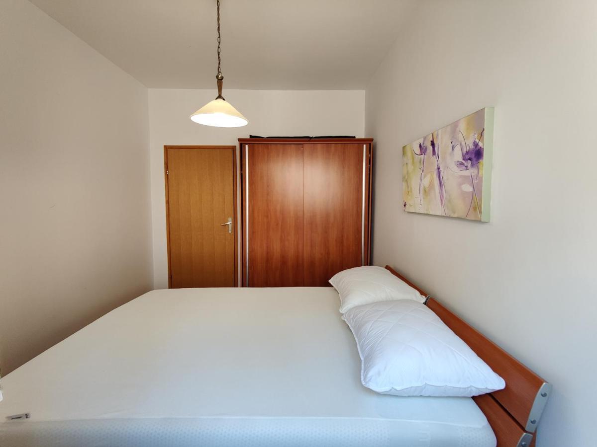 Biuk Apartments โนวีวีโนดอลสกี ภายนอก รูปภาพ