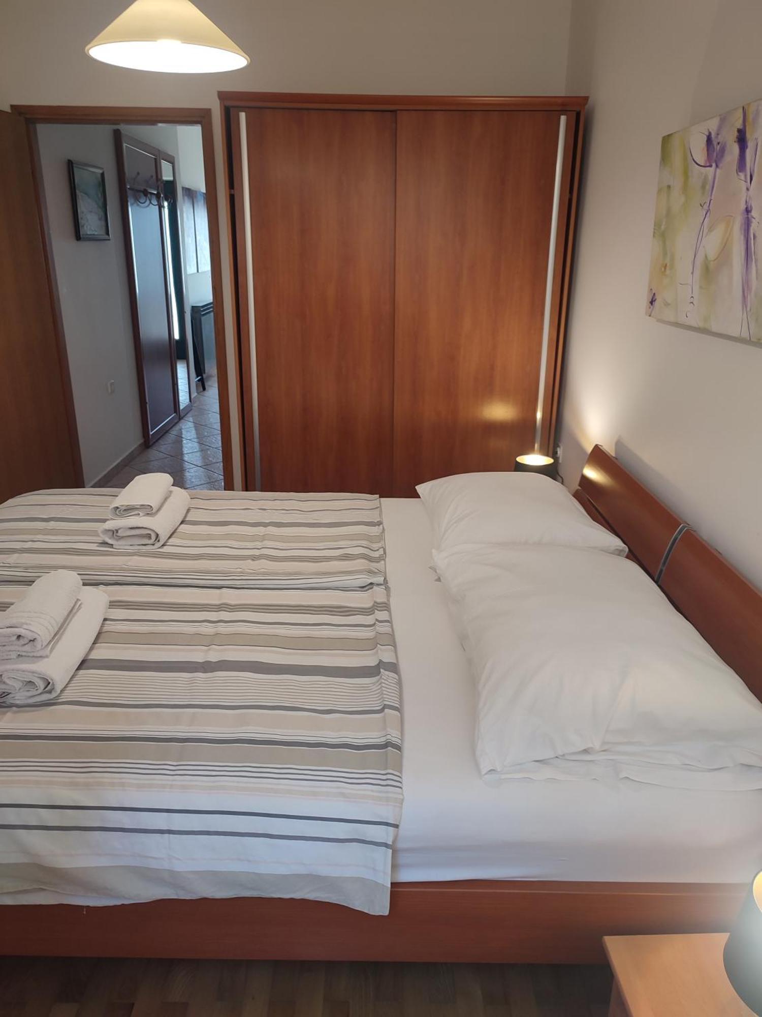 Biuk Apartments โนวีวีโนดอลสกี ภายนอก รูปภาพ